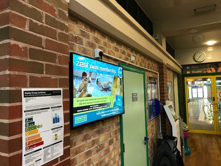 Narrow Bezel Advertising Display Leisure Centre