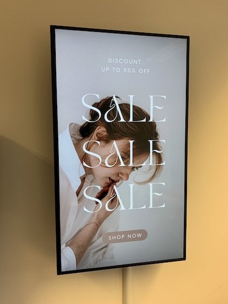 Narrow Bezel Advertising Display Office