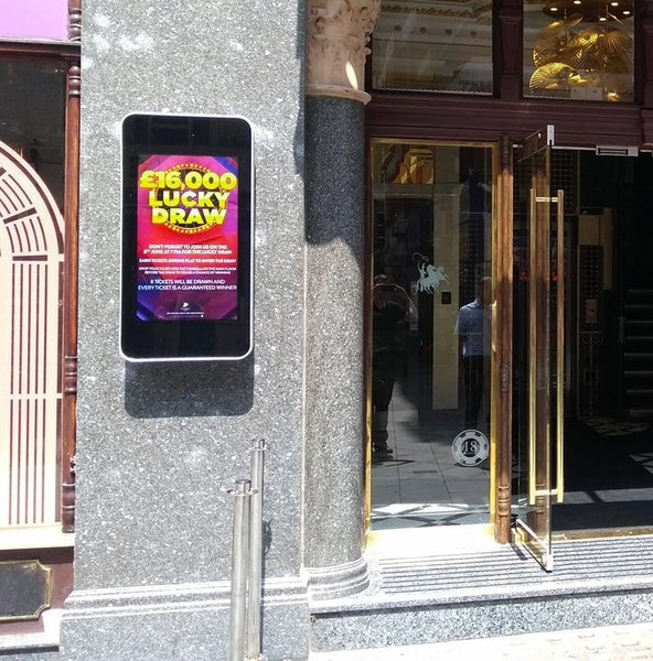 Outdoor Advertising Display Screen