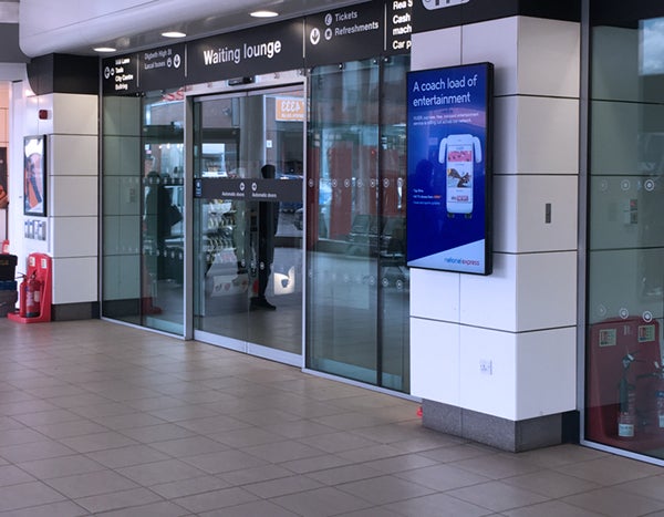 professional monitors - 12